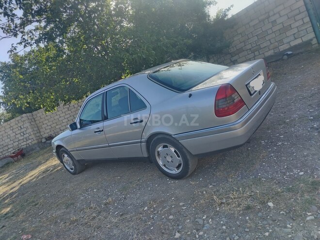 Mercedes C 200 1995, 275,000 km - 2.0 l - Gəncə