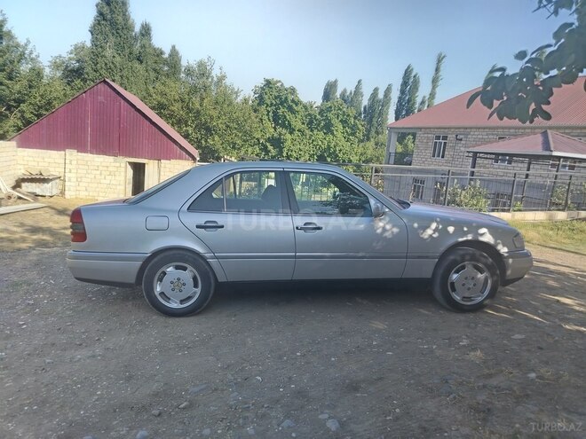 Mercedes C 200 1995, 275,000 km - 2.0 l - Gəncə
