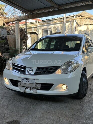 Nissan Tiida-9