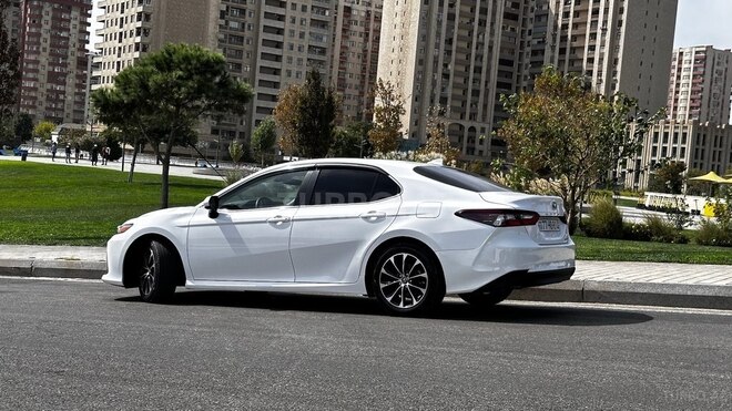 Toyota Camry-8
