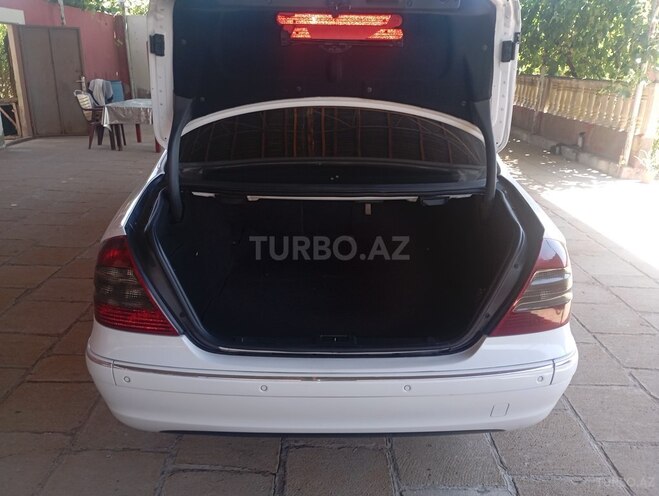 Mercedes E 220 d 2007, 290,800 km - 2.2 l - Salyan