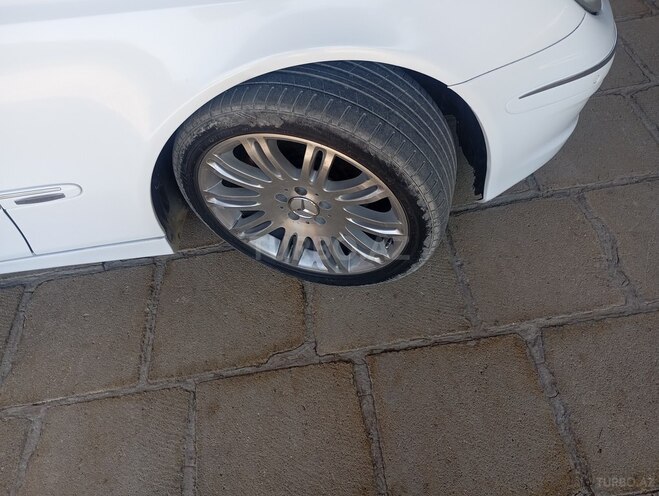 Mercedes E 220 d 2007, 290,800 km - 2.2 l - Salyan