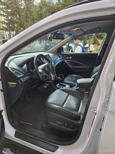 Hyundai Santa Fe-10