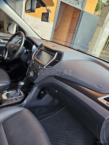 Hyundai Santa Fe-11