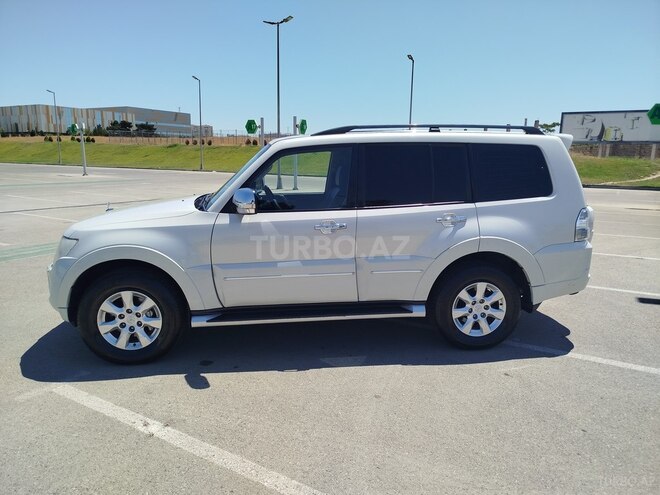Mitsubishi Pajero 2013, 188,000 km - 3.8 l - Bakı