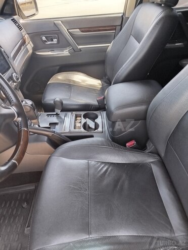Mitsubishi Pajero 2013, 188,000 km - 3.8 l - Bakı