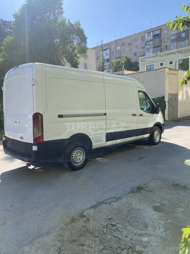Ford Transit-7