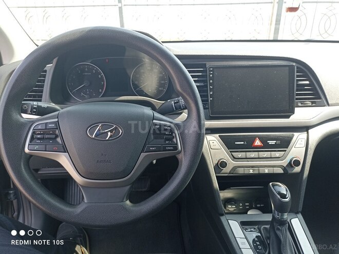 Hyundai Elantra 2018, 252,667 km - 2.0 l - Bakı
