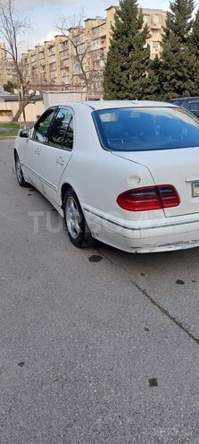 Mercedes E 220 d 2001, 450,888 km - 2.2 l - Bakı