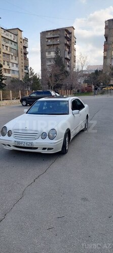 Mercedes E 220 d 2001, 450,888 km - 2.2 l - Bakı