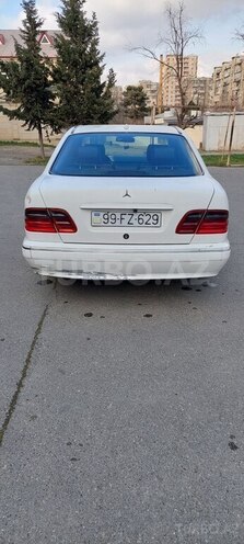 Mercedes E 220 d 2001, 450,888 km - 2.2 l - Bakı