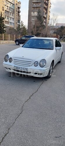 Mercedes E 220 d 2001, 450,888 km - 2.2 l - Bakı