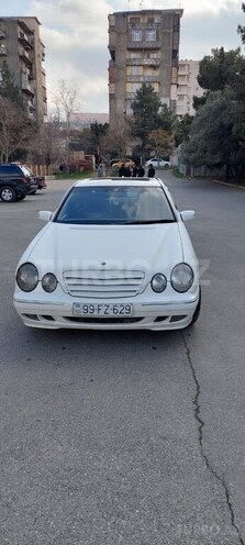 Mercedes E 220 d 2001, 450,888 km - 2.2 l - Bakı