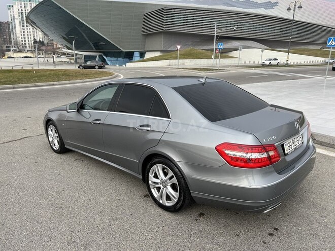 Mercedes E 220 d 2012, 410,000 km - 2.2 l - Bakı