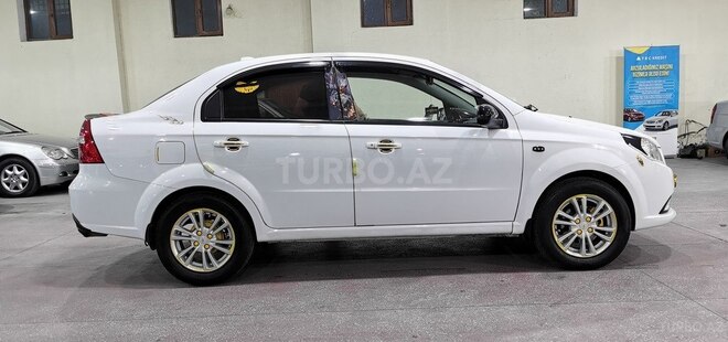 Chevrolet Aveo-3