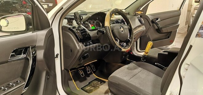 Chevrolet Aveo-10