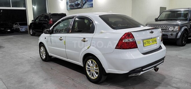 Chevrolet Aveo-8