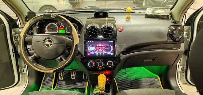 Chevrolet Aveo-13