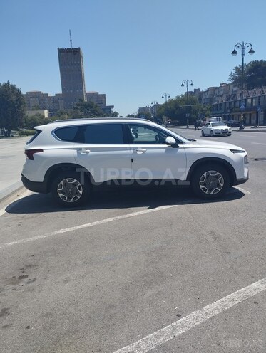 Hyundai Santa Fe 2023, 18,200 km - 1.6 l - Bakı