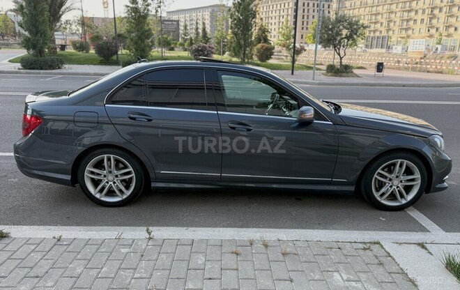 Mercedes C 250 2014, 172,120 km - 1.8 l - Bakı