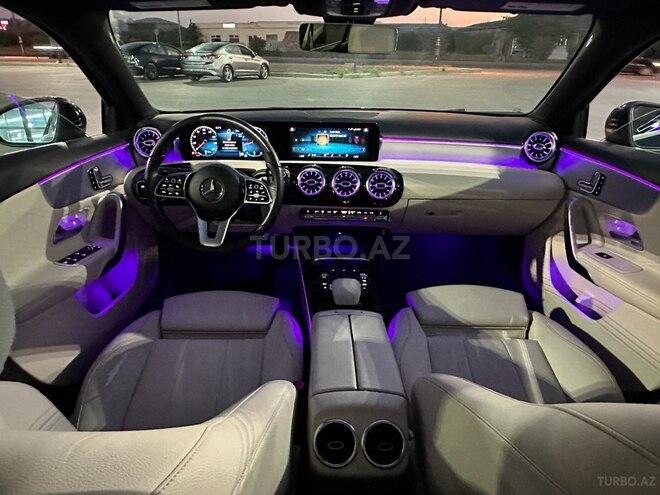 Mercedes A 220-3