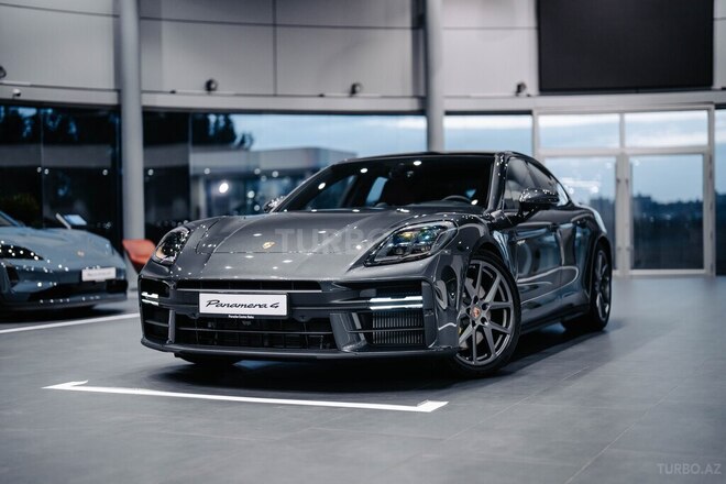 Porsche Panamera 4 E-Hybrid-1