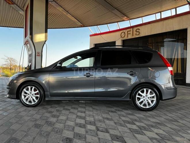 Hyundai i30 2011, 340,000 km - 1.6 л - Biləsuvar