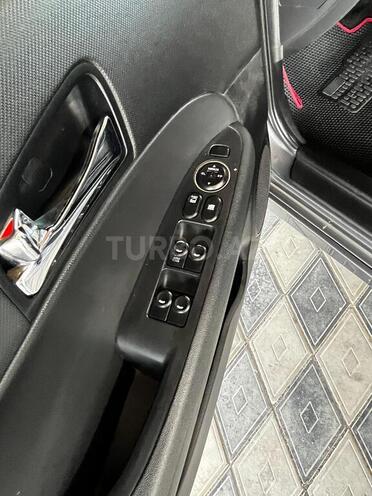 Hyundai i30 2011, 340,000 km - 1.6 л - Biləsuvar