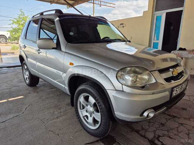Chevrolet Niva 2011, 90,000 km - 1.7 l - Gəncə