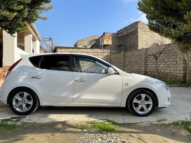 Hyundai i30-7