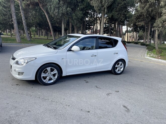 Hyundai i30-2
