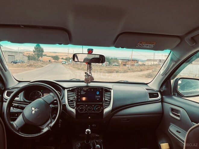 Mitsubishi L200 2019, 108,000 km - 2.4 л - İsmayıllı