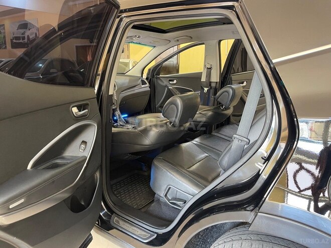 Hyundai Santa Fe-13