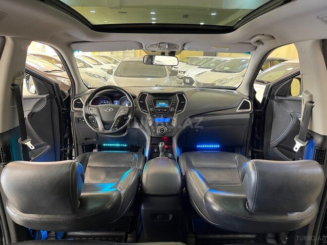 Hyundai Santa Fe-12