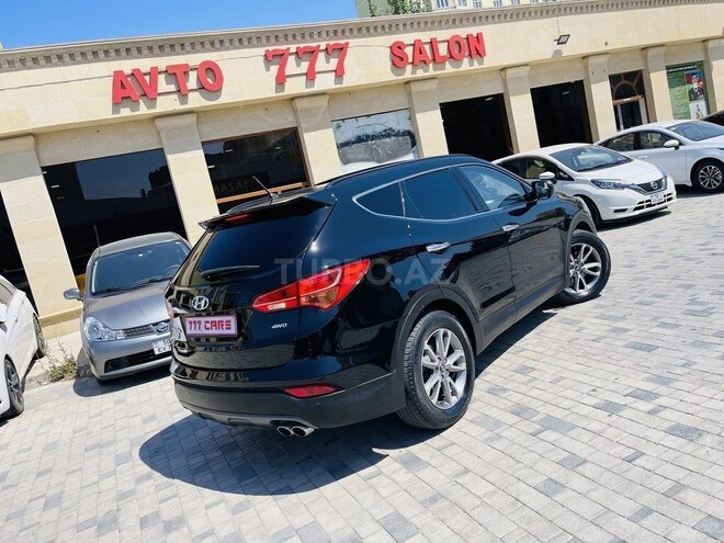 Hyundai Santa Fe-6
