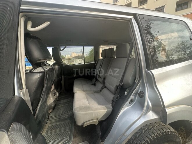 Mitsubishi Pajero 2004, 288,000 km - 3.0 l - Bakı