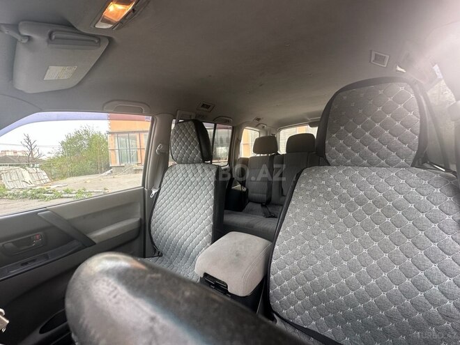 Mitsubishi Pajero 2004, 288,000 km - 3.0 l - Bakı