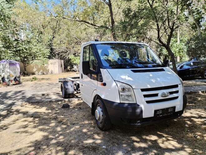 Ford Transit 2008, 245,000 km - 2.4 л - Bakı