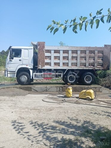 HOWO Sinotruk-4