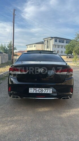 Hyundai Sonata-2