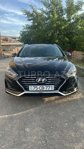 Hyundai Sonata-1