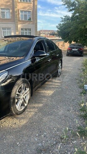 Hyundai Sonata-4