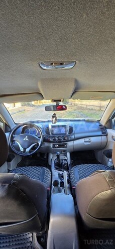 Mitsubishi L200 2007, 453,212 km - 2.5 l - Yevlax