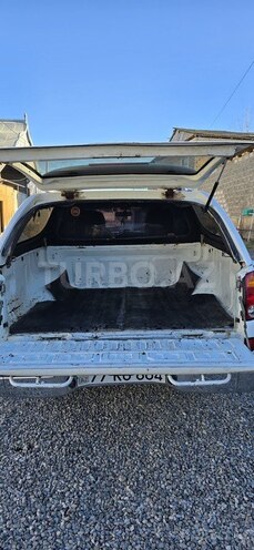 Mitsubishi L200 2007, 453,212 km - 2.5 l - Yevlax