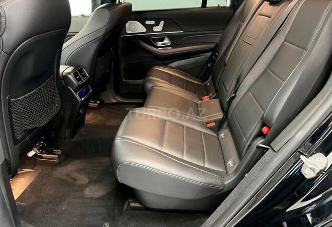 Mercedes GLS 450 4MATIC-13