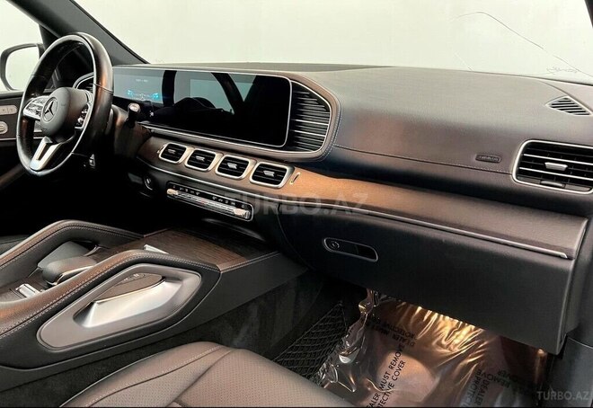 Mercedes GLS 450 4MATIC-11