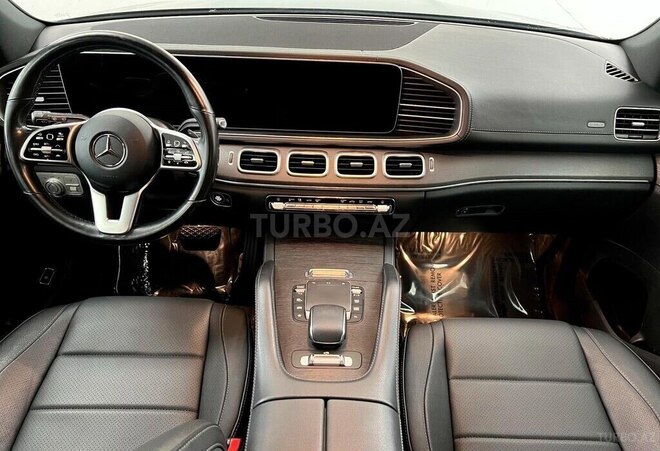 Mercedes GLS 450 4MATIC-12