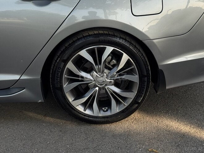 Hyundai Sonata-21