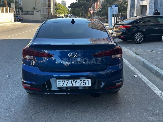 Hyundai Elantra 2019, 83,000 km - 2.0 l - Bakı