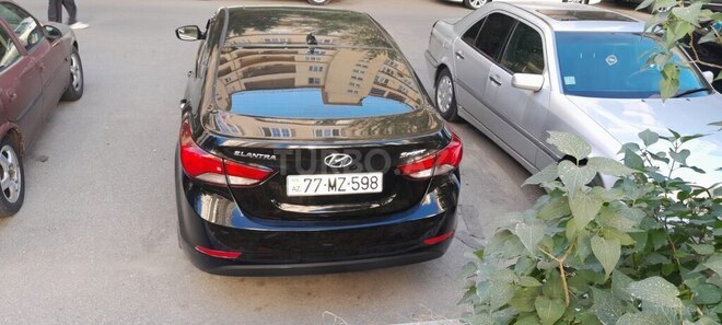 Hyundai Elantra 2015, 110,000 km - 1.8 л - Bakı